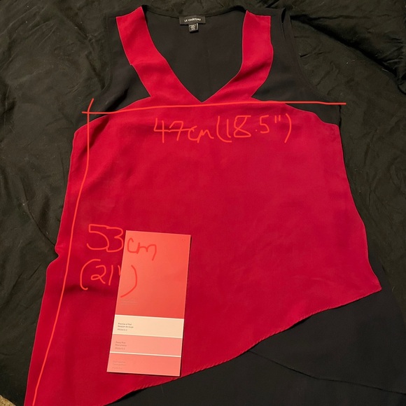 4/$20 | Le Chateau Red Chiffron Tank Top with asymmetrical hem - Picture 4 of 6